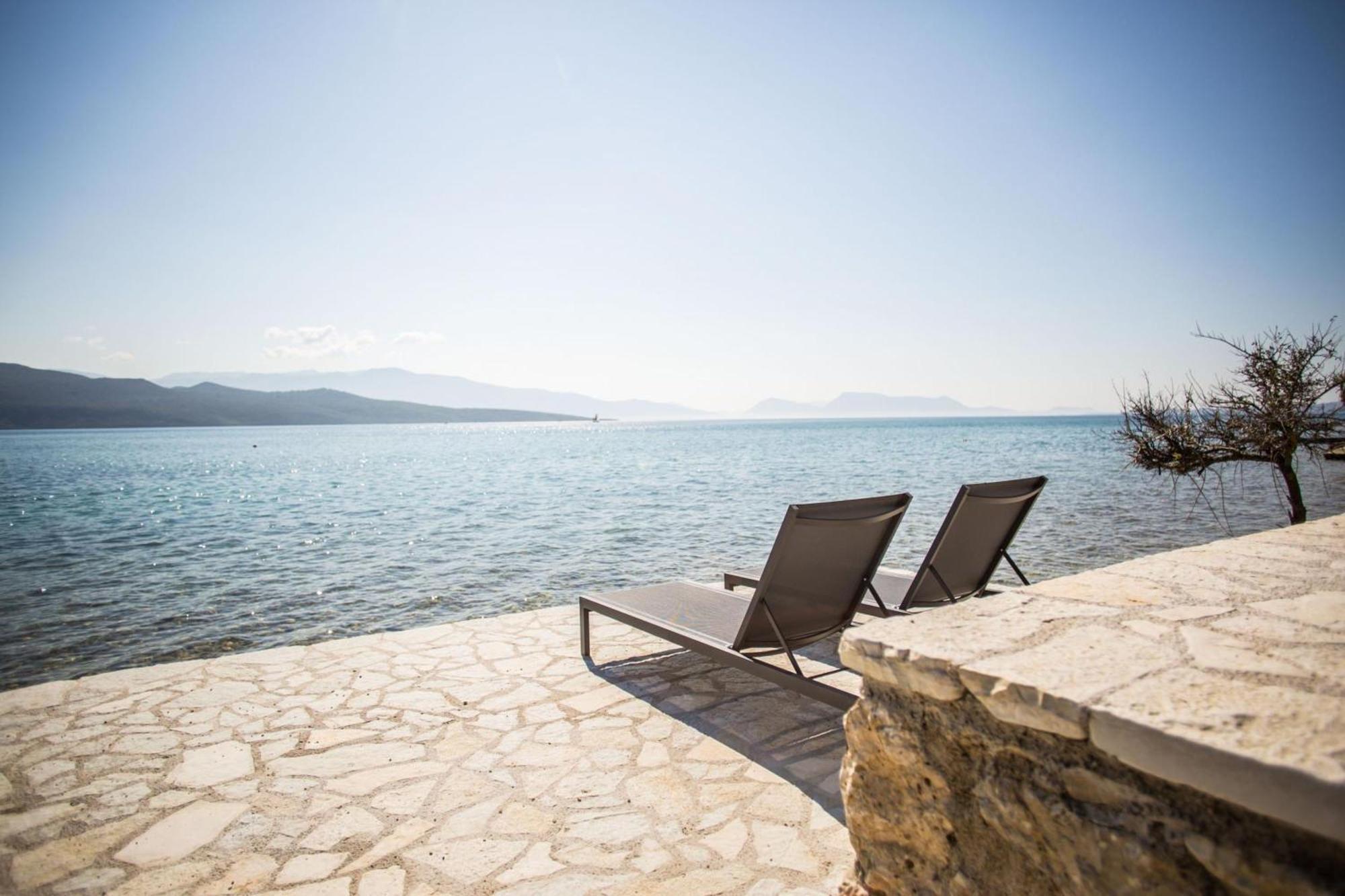 Blue Symphony Suites Apartments Nikiana Exterior foto